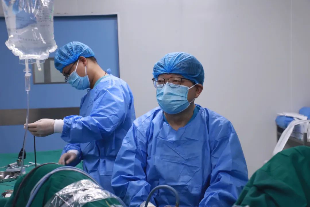 四川结石病医院王力教授,瑞梦3分钟为61岁患者消融前列腺增生!(图3) 四川结石病医院王力教授,瑞梦3分钟为61岁患者消融前列腺增生!(图3)