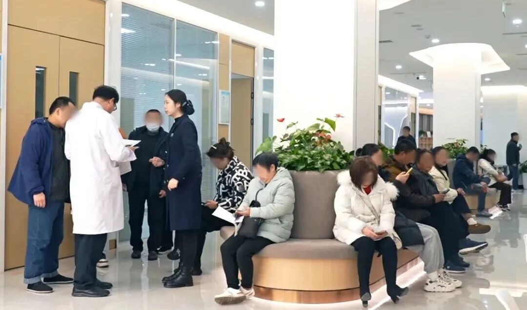 春季护胆指南:别让“小石头”搅了你的踏青计划!四川结石病医院(图1) 春季护胆指南:别让“小石头”搅了你的踏青计划!四川结石病医院(图1)