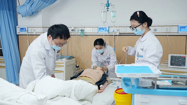 硬核演练!四川结石病医院筑牢患者生命“安全墙”(图3) 硬核演练!四川结石病医院筑牢患者生命“安全墙”(图3)