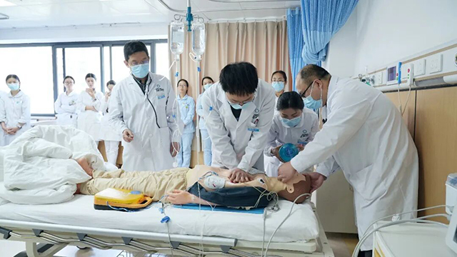 硬核演练!四川结石病医院筑牢患者生命“安全墙”(图5) 硬核演练!四川结石病医院筑牢患者生命“安全墙”(图5)