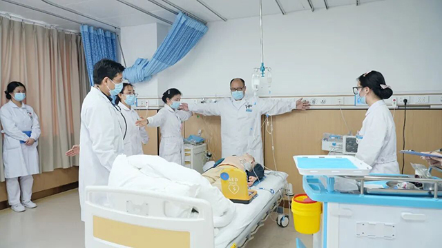 硬核演练!四川结石病医院筑牢患者生命“安全墙”(图6) 硬核演练!四川结石病医院筑牢患者生命“安全墙”(图6)