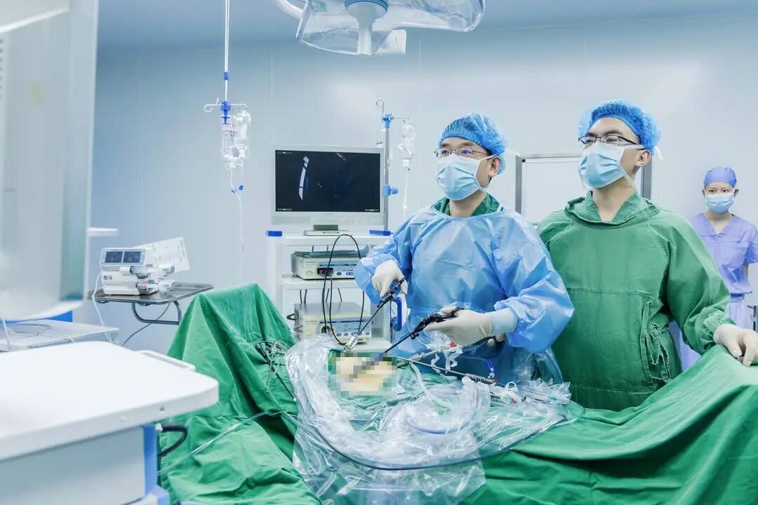 触目惊心！26岁上班族胆囊取出248颗结石，元凶竟是日常外卖(图3)